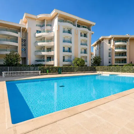 Port Prestige Piscine Et *